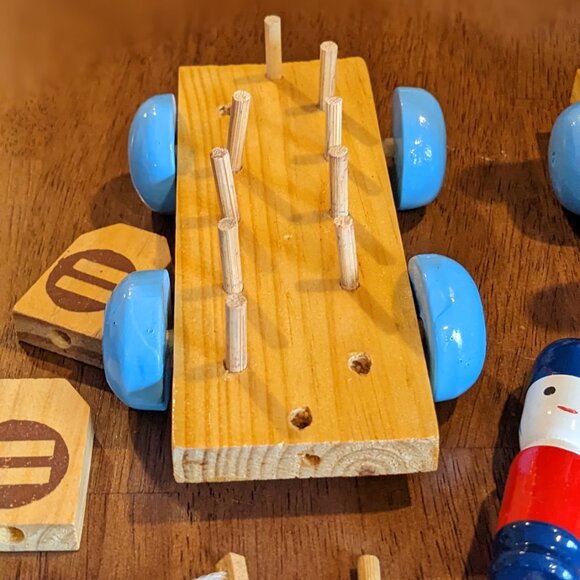 Vintage Wood Toy Soldier Counting Pull Train - Picture 6 of 12